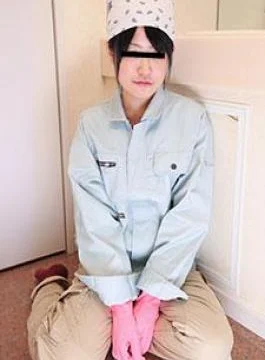10-101724-01 I got a greedy female cleaning lady to clean my dick