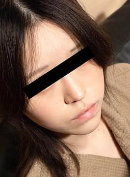 10-102125-01 Blowjob challenge while watching a video