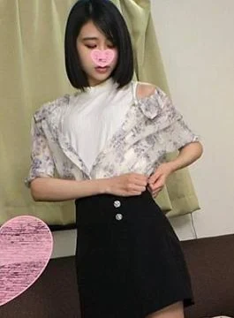 FC2PPV-4534171 Oil-sensitive nipples Career woman young wife 27 years old goes to a hotel for