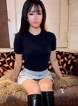 FC2PPV-4584487 Pre-release Beautiful Gal With Bewitching Black Hair. She Easily Cums Outside With An Electric