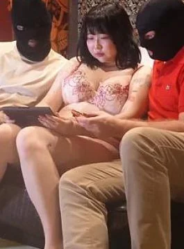 FC2PPV-4890800 No repurchase J cup busty beauty’s first shot, intense sex with 2 black and