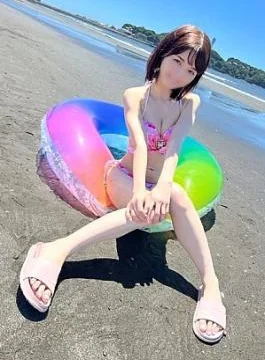 FC2PPV-4916111 When I took off the swimsuit of the innocent fair-skinned slender female college student